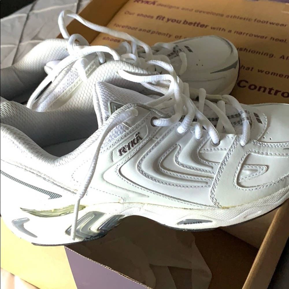 Rykä white cream sneakers